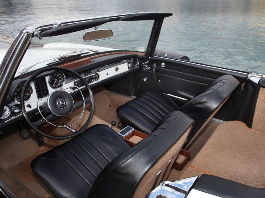  Mercedes-Benz 230 SL 1963 года  (фото 7 из 31)